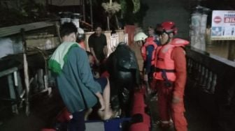 Jakarta Diguyur Hujan, Dalam Satu Jam 7 RT Terendam Banjir