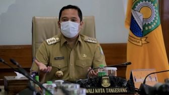 Warga Ciledug Terisolasi Pagar Beton, Wali Kota Tangerang: Bongkar Pagarnya