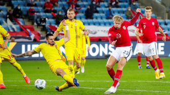 Erling Haaland Cetak Hattrick, Norwegia Libas Romania 4-0