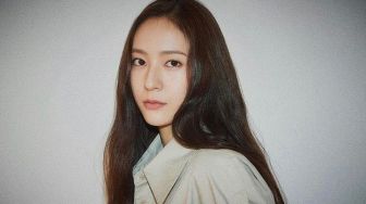 10 Potret Transformasi Krystal Jung yang Lagi Ultah ke-27, Cantik dari Kecil!