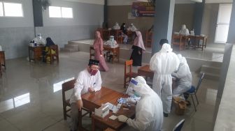 Ratusan Santri Ponpes Tahfidz Insan Pratama Tangerang Reaktif COVID-19