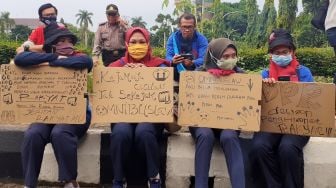 Kedatangan PM Jepang ke Istana Bogor Disambut Demo Besar Satu Tahun Jokowi