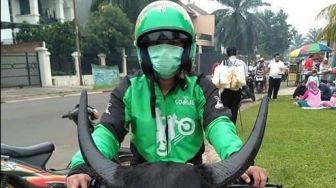 Viral Motor Ojol Siap Dipakai Menyeruduk, Warganet: Ampun Bang Jago!