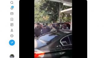 VIRAL Satpam Green Lake City Keroyok Penghuni Buka Showroom Mobil di Rumah