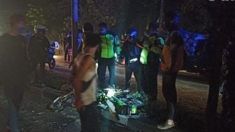 Bruk! Mengerikan 2 Motor Matic Terlibat Kecelakaan di Jalan Amir Machmud