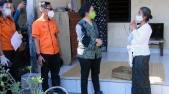 Ketua DPR Salurkan Bantuan untuk Warga Bali Terdampak Covid-19