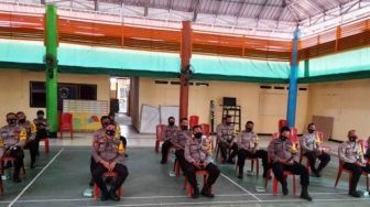 Bhabinkamtibmas Harus Berikan Contoh Yang Baik Pada Warga