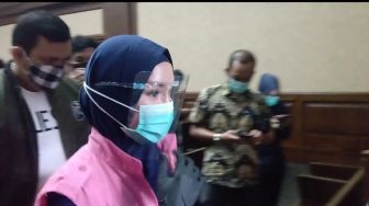 Jalani Sidang, Penampilan Jaksa Pinangki  Jadi Sorotan