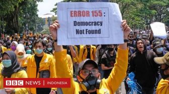 Demo Warnai Setahun Periode Kedua Jokowi, Bagaimana Nasib Demokrasi?