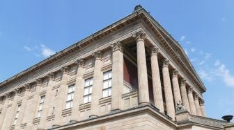 Misteri Vandalisme di Museum Berlin, 60 Artefak Diolesi Minyak