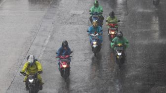 Prakiraan Cuaca Jakarta Rabu 1 Desember: Siang Sebagian Besar Wilayah DKI Hujan