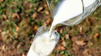 Turunkan Risiko Radang Sendi, Haruskan Penderita Hindari Produk Susu?