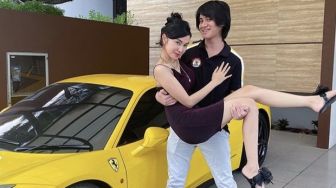 Kisah Ferrari Ikut Warnai Pernikahan Kevin Aprilio dan Vicy Melanie