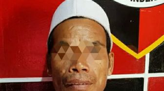 Ngamuk Bawa Tombak Tiga Meter, Pria di HSU Bikin Geger Warga Sekampung