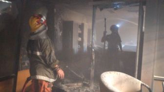 Gedung DPRD Kaltim Terbakar, Polisi: Sementara karena Korsleting Listrik