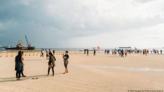 Pantai Pasir Putih Buatan di Filipina Bisa Akibatkan Bencana Ekologis