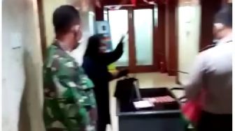 Seorang Wanita Berhijab Ancam Bakar Balai Kota, Polisi Lakukan Olah TKP