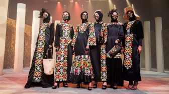 Tren Busana Fesyen saat Pandemi: Warna Playful dan Punya Banyak Fungsi