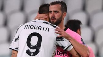 Enggan Bicara Nasib di Barcelona, Miralem Pjanic: Kita Lihat Saja Bulan Depan