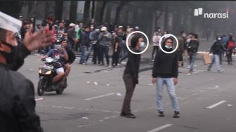 Pembakar Halte Terungkap Bukan Demonstran, Buruh: Mana BIN dan Polisi?