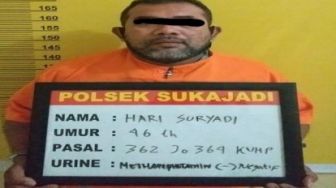 Bingung Stok Barang Cepat Habis, Karyawan Kaget Waktu Lihat Rekaman CCTV