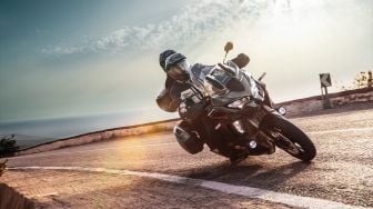 New Kawasaki Versys 1000 S Model 2021 Dibekali Suspensi Pintar