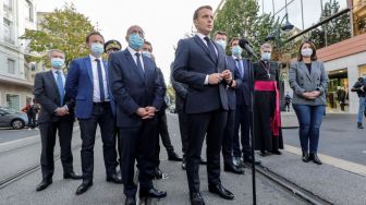 Menolak Tes COVID-19 saat Berada di Rusia, Presiden Prancis Emmanuel Macron Khawatir DNA Miliknya Dicuri