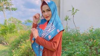 Baru Mualaf, DJ Katty Butterfly Diprotes Tampil Tanpa Hijab