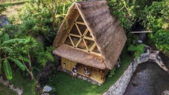 5 Rekomendasi Hotel Bambu di Bali, Syahdunya Bikin Mager Pulang ke Rumah