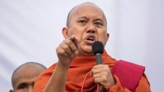 18 Bulan Buron, Biksu Wirathu Akhirnya Menyerah