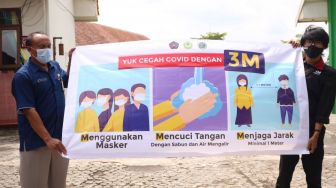 Sosialisasi Covid-19, PMM UMM Bekerja Sama dengan SMPN 5 Karangploso