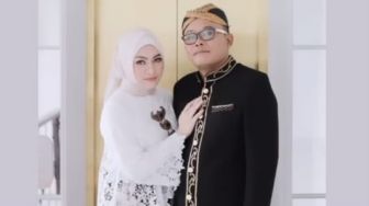 Kenakan Baju Pengantin, Sule dan Nathalie Holscher Sudah Nikah?