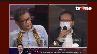 Panas! Debat Rocky Gerung Vs Fadjroel Rachman dan Kapitra soal UU ITE