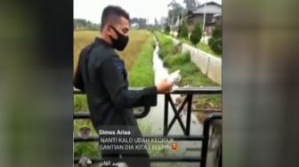 Oknum Brimob Sumut Lempar Kucing ke Parit, Gara-gara Makanan Direbut