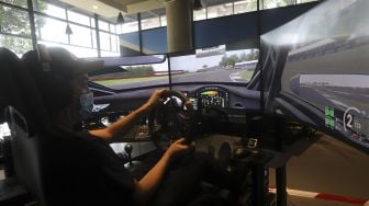 Sensasi Balapan Mobil dengan Simulator di Jakarta