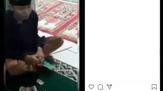 Viral Maling Terciduk Mencuri Uang Amal Masjid, Reaksi Warga Tidak Terduga