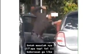 Tega Banget! Viral Video Toxic Relationship, Cewek di Dalam Mobil Dipukuli
