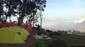 Belum Tau Hari Ini Mau ke Mana? Di Semarang Ada Angkringan di Atas Awan