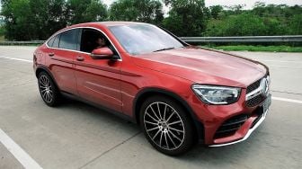 Bareng Mercedes-Benz GLC 300 4MATIC Coupe, Luna Maya Cs Jelajah Jateng