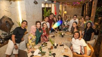 Ayu Dewi Pamer Foto Dada Gisel Diedit, Netizen: di Fotonya Raffi No Sensor