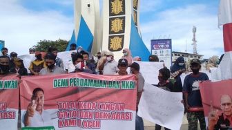 Dinilai Ancam Perdamaian dan Persatuan, Massa Tolak Kehadiran KAMI di Aceh