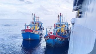 Terciduk! Tiga Kapal Malaysia Curi 16 Ton Ikan di Laut Indonesia