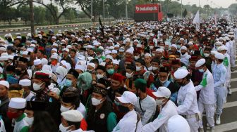 Simpatisan Habib Rizieq Parkir Mobil di Tol, Ombudsman Paparkan Dampaknya