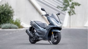 Honda PCX 2021 Pakai Mesin 4 Katup, Tenaga Meletup-letup, Siap Tampol Nmax?