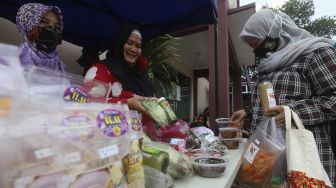Naikkan Omzet, Alasan UMKM Wajib Jualan Online Saat Pandemi Covid-19