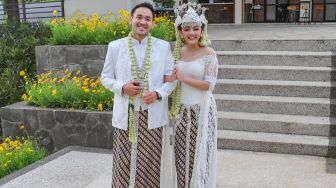 Foto Rangkaian Nikah Jenita Janet Viral, Warganet Salfok ke Perut