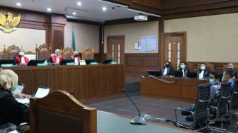 Bantu Perkara Hukum di MA, Menantu Nurhadi Minta Fee Rp500 juta