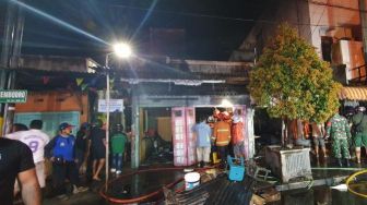 Diduga Korsleting Listrik, Ruko di Wirobrajan Hangus Dijilat si Jago Merah