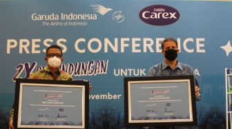 Naik Pesawat, Garuda Indonesia Beri Personal Health Kit Untuk Penumpang