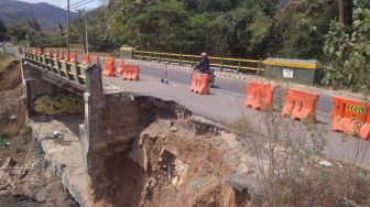 Talut Jembatan Kenet Diperbaiki Akhir Tahun Ini, Anggarannya Rp9,5 Miliar